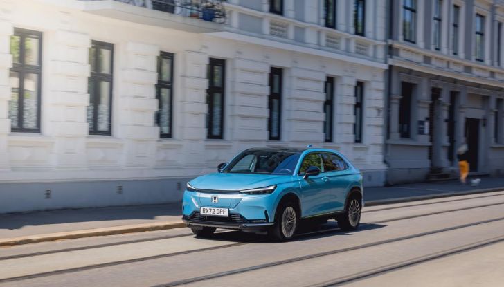 Honda e:Ny1: caratteristiche, design e autonomia del nuovo B-SUV elettrico - Foto 30 di 51