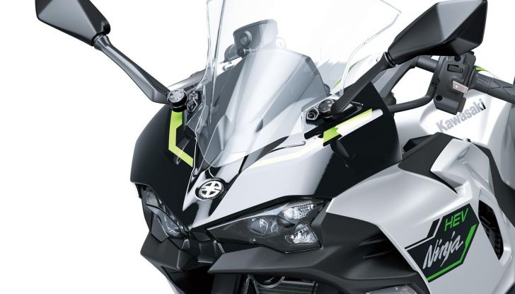 Kawasaki Ninja 7 Hybrid: debutta ufficialmente la prima moto ibrida al mondo - Foto 29 di 45