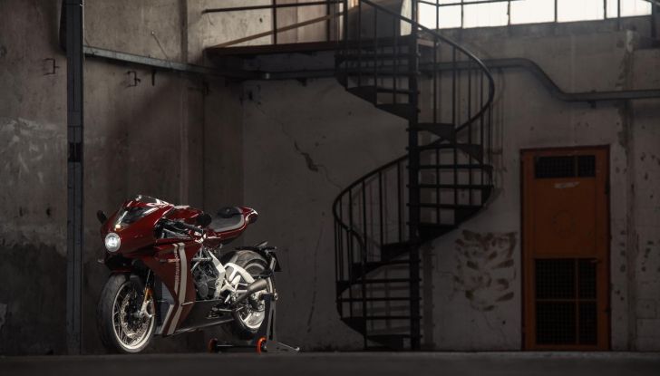 MV Agusta Superveloce 98 Edition Limitata: omaggio all’iconico monocilindrico 98cc - Foto 14 di 24