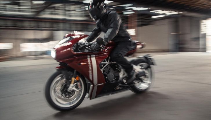MV Agusta Superveloce 98 Edition Limitata: omaggio all’iconico monocilindrico 98cc - Foto 21 di 24