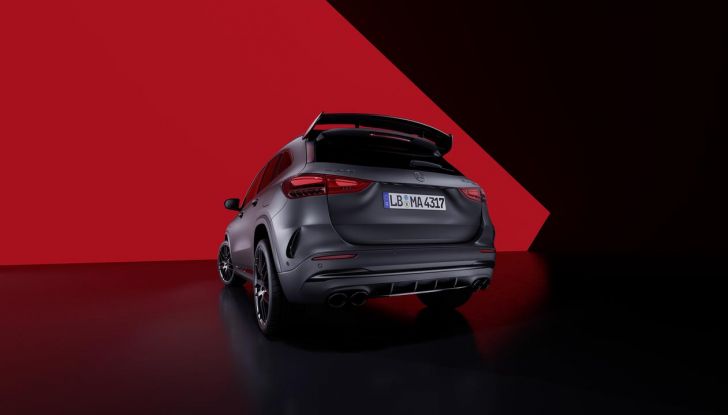 Mercedes-AMG GLA 45 S 2024: motore, prestazioni e caratteristiche del nuovo restyling - Foto 4 di 10