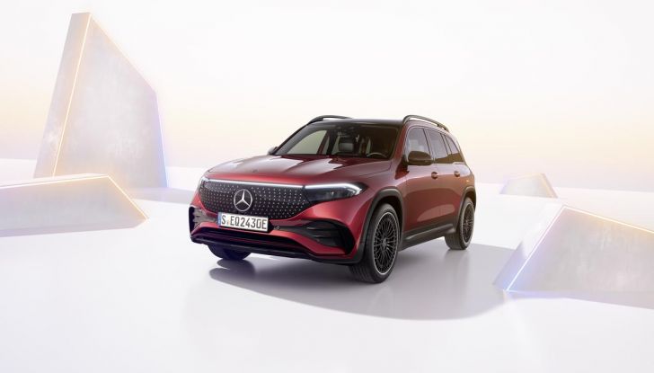 Mercedes EQA ed EQB 2024: prezzi, versioni e autonomia - Foto 33 di 40