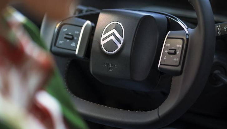 Nuova Citroën e-C3: caratteristiche, versioni e prezzi della city car elettrica - Foto 35 di 71