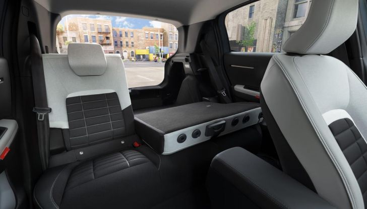 Nuova Citroën e-C3: caratteristiche, versioni e prezzi della city car elettrica - Foto 18 di 71