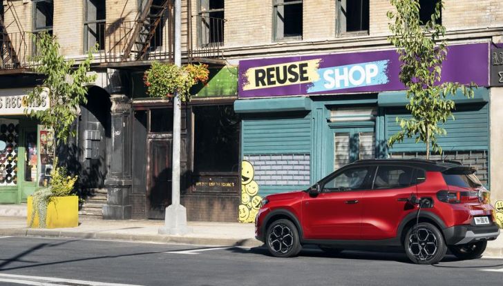 Nuova Citroën e-C3: caratteristiche, versioni e prezzi della city car elettrica - Foto 3 di 71