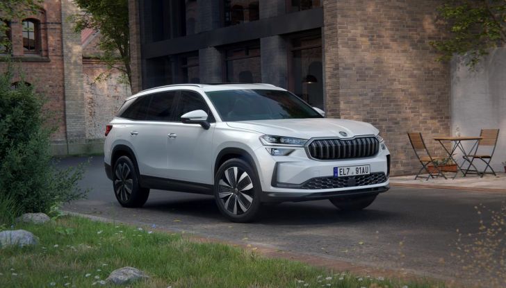 Skoda Kodiaq 2024: caratteristiche, motori, abitacolo, allestimenti e prezzi - Foto 6 di 17