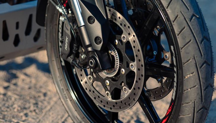 Suzuki V-Strom 800SE: presentata la nuova Street Explorer con bicilindrico - Foto 14 di 118