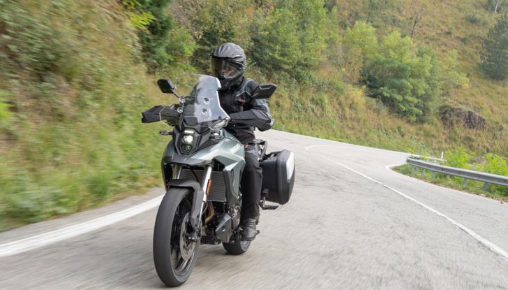 Suzuki V-Strom 800SE: presentata la nuova Street Explorer con bicilindrico - Foto 46 di 118