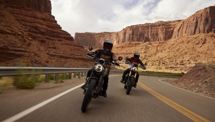 Triumph Scrambler 1200 X ed XE: debutta il model year 2024 con diversi aggiornamenti - Foto 111 di 124