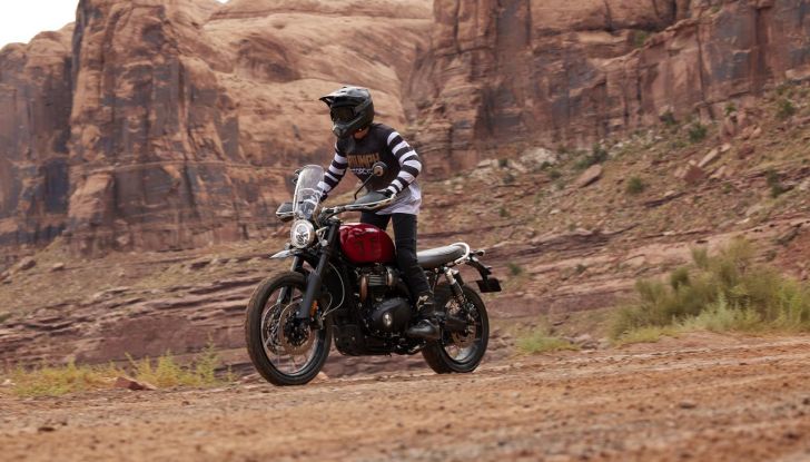 Triumph Scrambler 1200 X ed XE: debutta il model year 2024 con diversi aggiornamenti - Foto 38 di 124
