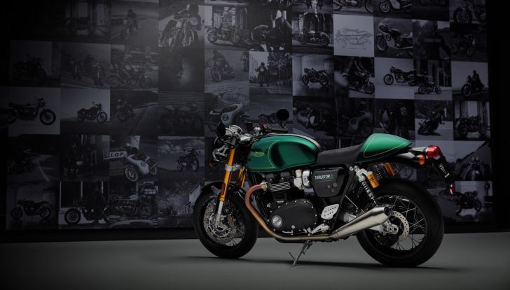 Triumph Thruxton Final Edition: debutta la versione celebrativa dell’iconica café racer - Foto 11 di 14