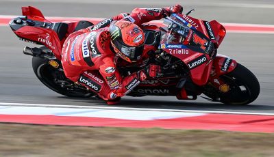 MotoGP 2023, GP Indonesia: Bagnaia batte Vinales, clamorosa caduta di Martin