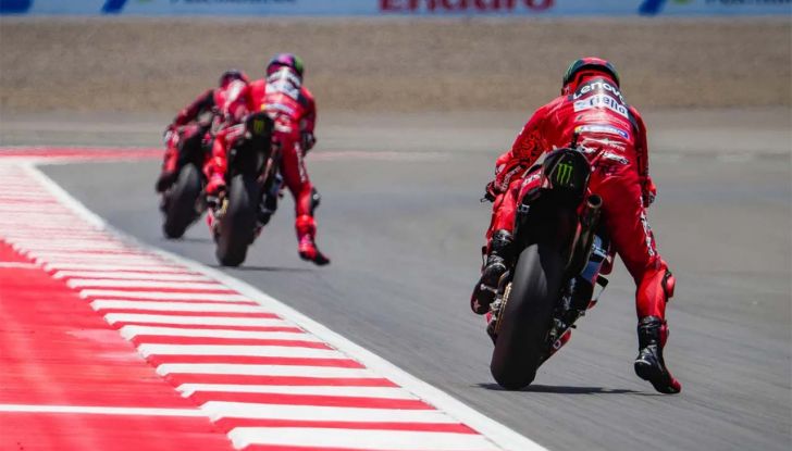 MotoGP 2023, GP Indonesia: Bagnaia batte Vinales, clamorosa caduta di Martin - Foto 3 di 10