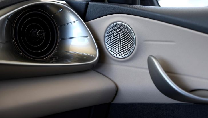 BYD Dolphin: caratteristiche, autonomia, prezzi e prova su strada a Milano - Foto 134 di 136