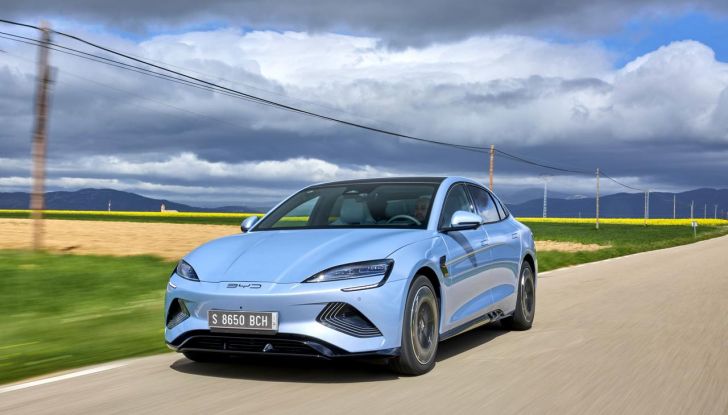 BYD Seal provata su strada a Milano - Foto 90 di 110