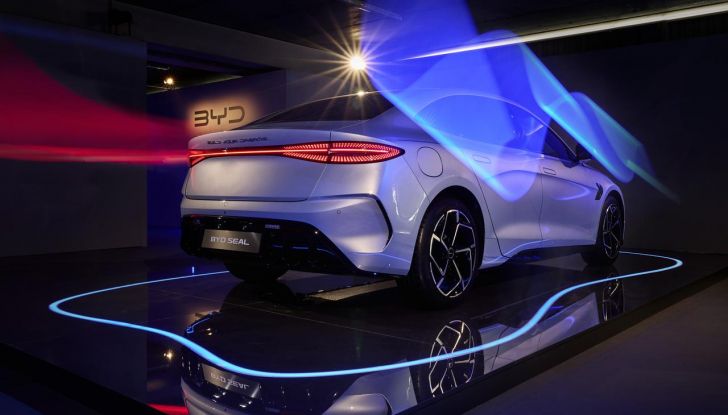 BYD Seal provata su strada a Milano - Foto 88 di 110