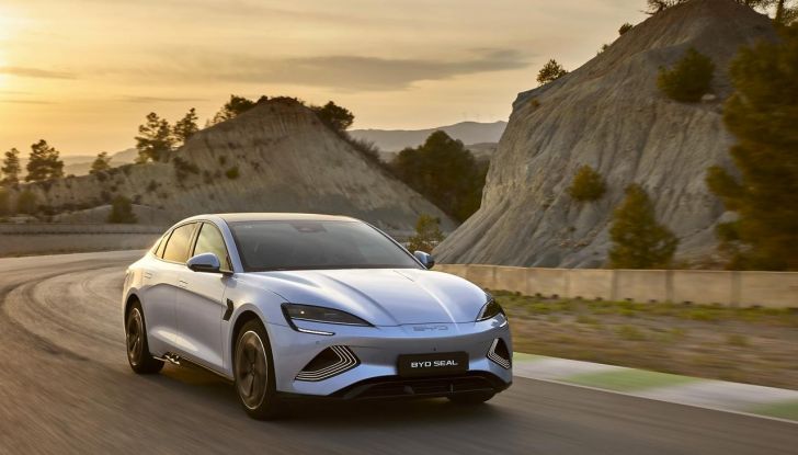 BYD Seal provata su strada a Milano - Foto 86 di 110