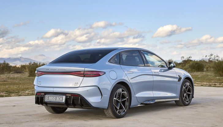 BYD Seal provata su strada a Milano - Foto 101 di 110