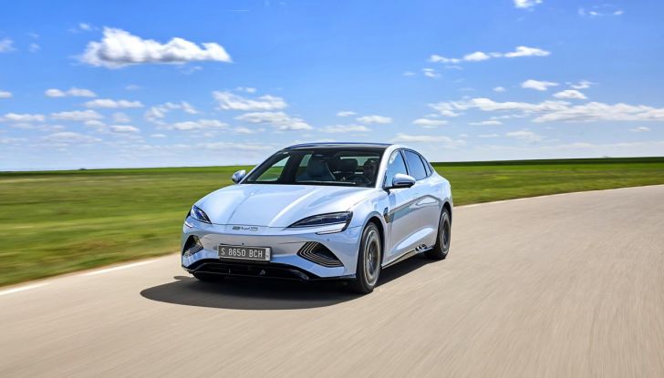 BYD Seal provata su strada a Milano - Foto 100 di 110