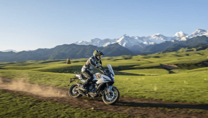 CF Moto 700MT 2024 caratteristiche tecniche e prezzi - Foto 9 di 14