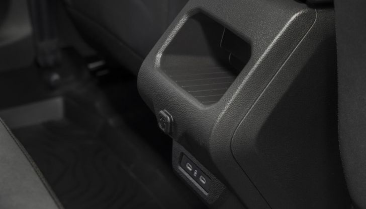 Dacia Duster 2025: un SUV a meno di 20.000 euro e ora con cinque modalità di guida - Foto 15 di 135