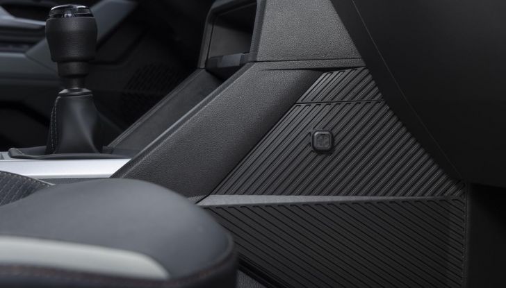 Dacia Duster 2025: un SUV a meno di 20.000 euro e ora con cinque modalità di guida - Foto 7 di 135