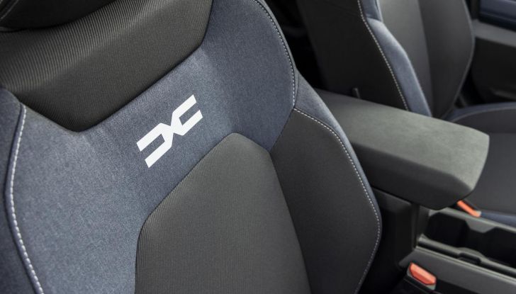 Dacia Duster 2025: un SUV a meno di 20.000 euro e ora con cinque modalità di guida - Foto 105 di 135