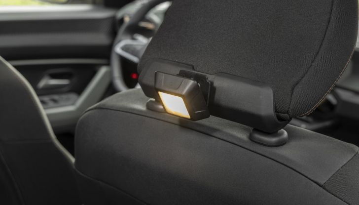 Dacia Duster 2025: un SUV a meno di 20.000 euro e ora con cinque modalità di guida - Foto 31 di 135