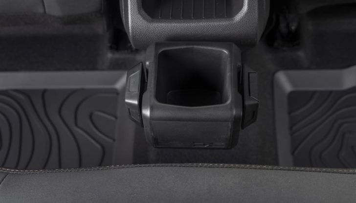 Dacia Duster 2025: un SUV a meno di 20.000 euro e ora con cinque modalità di guida - Foto 14 di 135