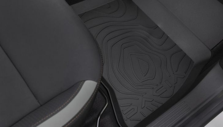 Dacia Duster 2025: un SUV a meno di 20.000 euro e ora con cinque modalità di guida - Foto 13 di 135