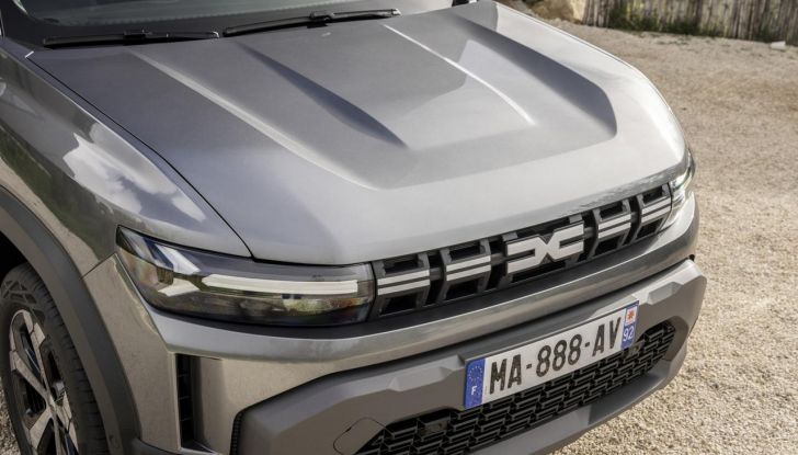 Dacia Duster 2025: un SUV a meno di 20.000 euro e ora con cinque modalità di guida - Foto 81 di 135