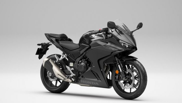 Honda: tre nuove 400 quattro cilindri in arrivo nel 2025? - Foto 20 di 118