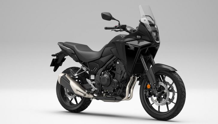 Honda: tre nuove 400 quattro cilindri in arrivo nel 2025? - Foto 30 di 118