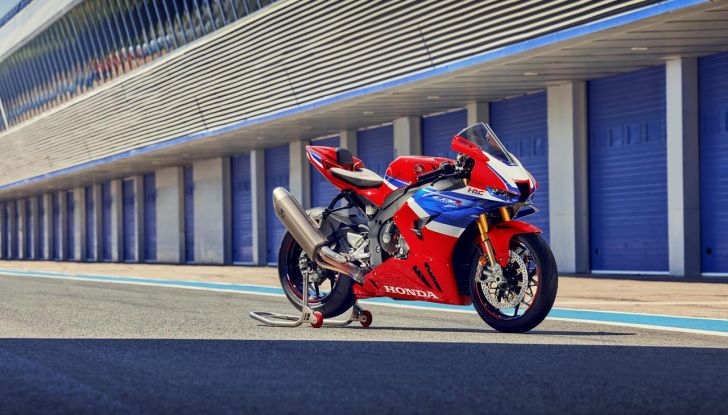 Honda: tre nuove 400 quattro cilindri in arrivo nel 2025? - Foto 74 di 118