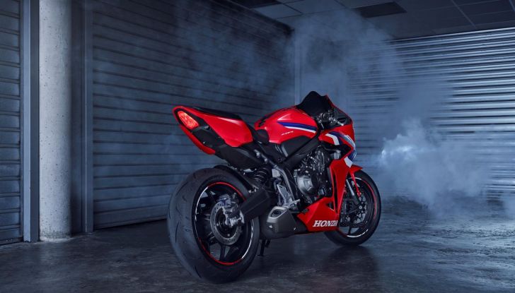 Honda: tre nuove 400 quattro cilindri in arrivo nel 2025? - Foto 116 di 118