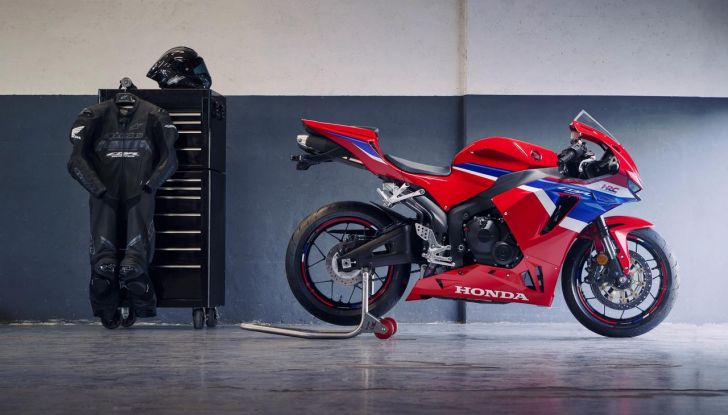 Honda: tre nuove 400 quattro cilindri in arrivo nel 2025? - Foto 66 di 118