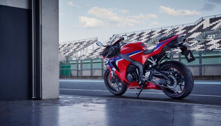 Honda: tre nuove 400 quattro cilindri in arrivo nel 2025? - Foto 67 di 118