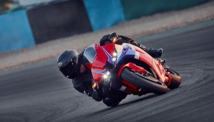 Honda: tre nuove 400 quattro cilindri in arrivo nel 2025? - Foto 69 di 118