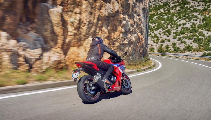 Honda: tre nuove 400 quattro cilindri in arrivo nel 2025? - Foto 56 di 118