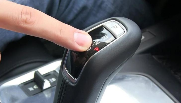 Macchine con cambio automatico per neopatentati 2024