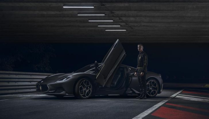 Maserati MC20 Notte Edition: lusso e sportività si fondono in una versione molto speciale - Foto 3 di 18