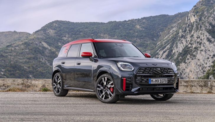 Mini John Cooper Works Countryman 2024: prestazioni al top nel segmento dei crossover - Foto 15 di 99