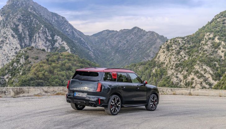 Mini John Cooper Works Countryman 2024: prestazioni al top nel segmento dei crossover - Foto 79 di 99