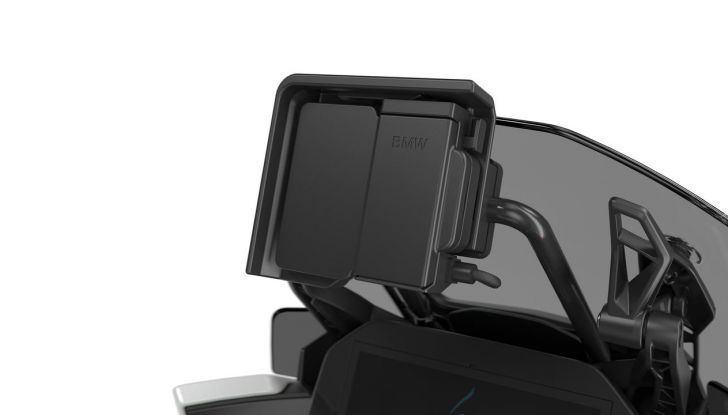 Nuova BMW M 1000 XR: caratteristiche, design e motore della nuova sportiva tedesca - Foto 21 di 70