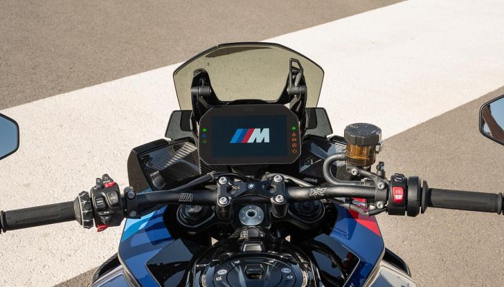 Nuova BMW M 1000 XR