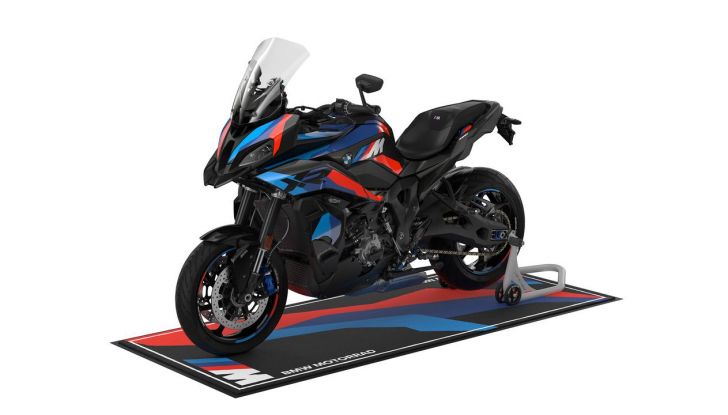 Nuova BMW M 1000 XR: caratteristiche, design e motore della nuova sportiva tedesca - Foto 58 di 70