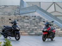 Yamaha RayZR: caratteristiche e colorazioni del nuovo scooter per la città