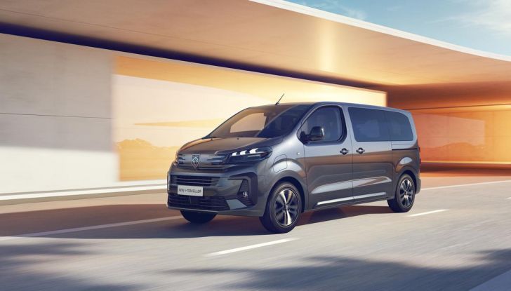 Peugeot E-Traveller 2024: caratteristiche, design e autonomia del nuovo EV - Foto 15 di 19