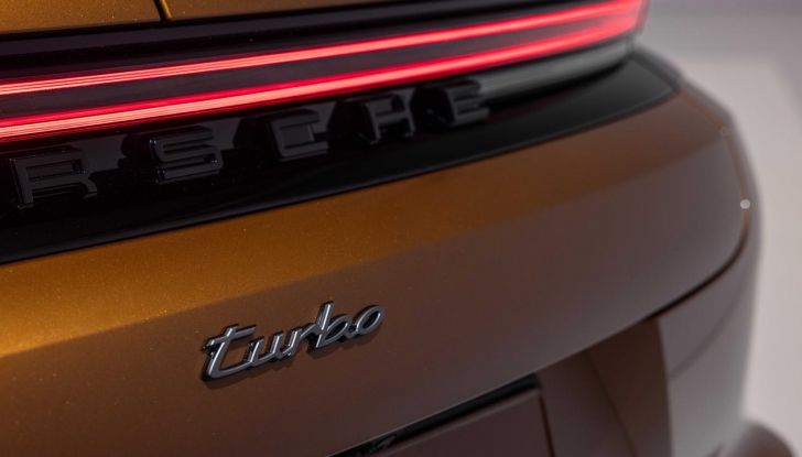 Porsche Panamera 2024: caratteristiche, design, interni, motori e prezzi - Foto 21 di 59