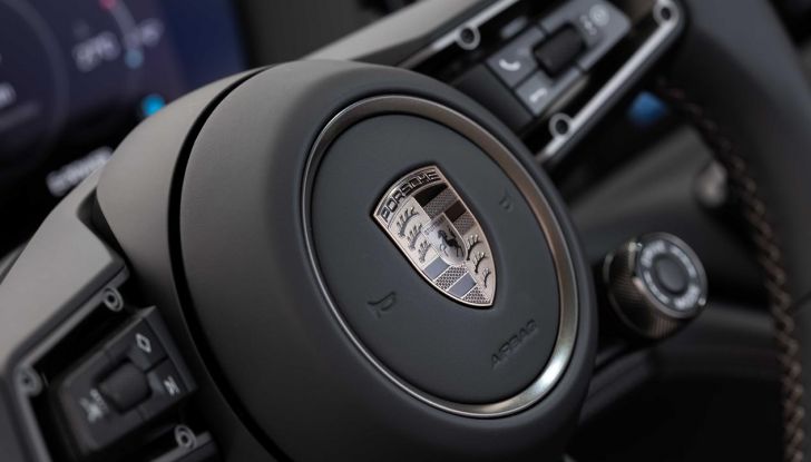 Porsche Panamera 2024: caratteristiche, design, interni, motori e prezzi - Foto 29 di 59